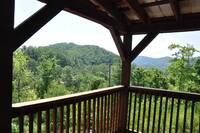 Mountain views from this private 2 bedroom cabin between Gatlinburg and Pigeon Forge